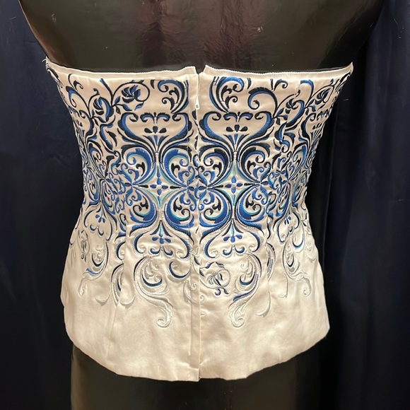 White House Black Market Blue and White Embroidered Bustier - Picture 4 of 10